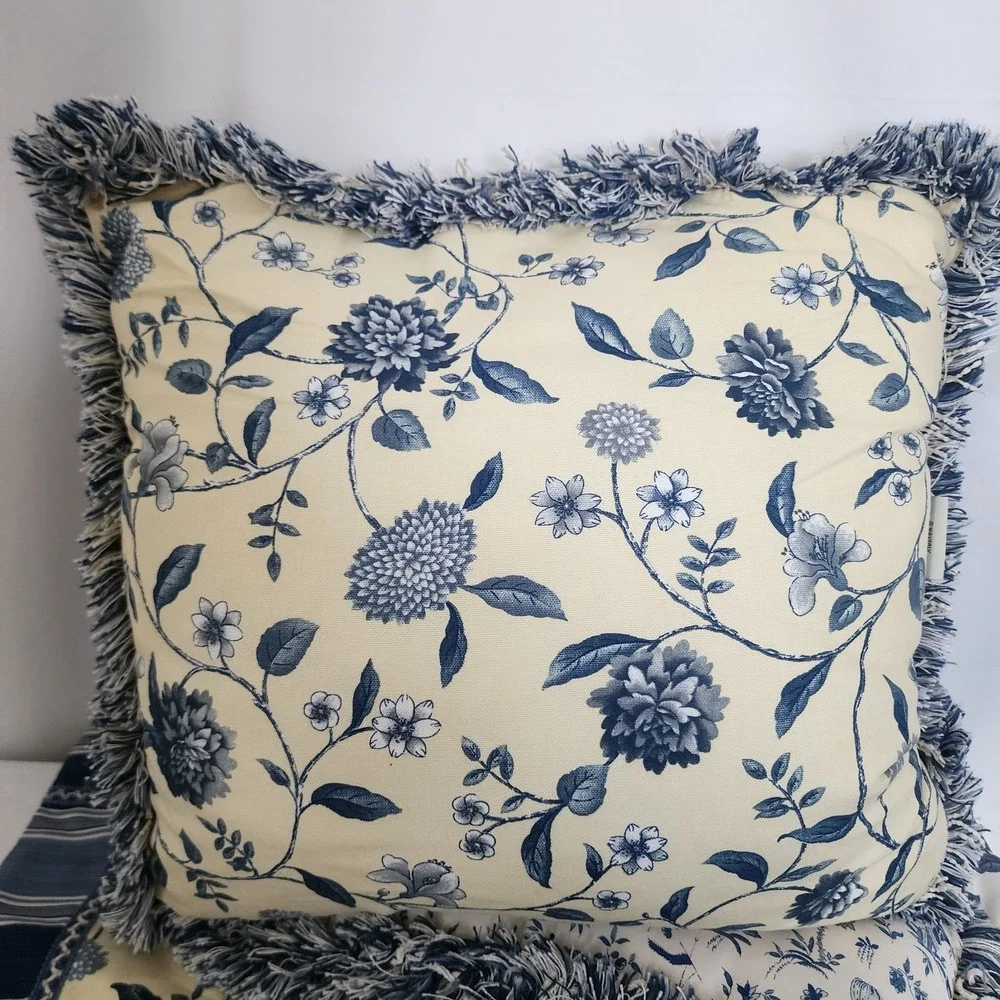 Williamsburg Waverly Set Of 2 Throw Pillows And 2 King Pillow Shams Blue Cottage